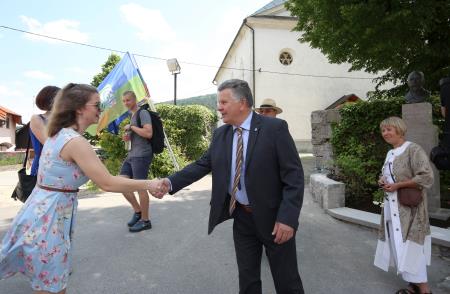 ODKRITJE KIPA FRAN GERBIČ 18 FOTO LJUBO VUKELIČ